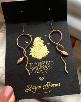 Serpentine 14k gold earrings