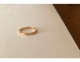 18K rose gold ring with diamonds