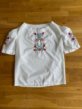 Floral-embroidered tunic