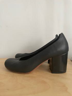 Saturo heels