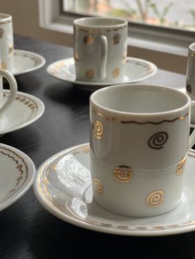 6 Cappuccino Cups & Saucers