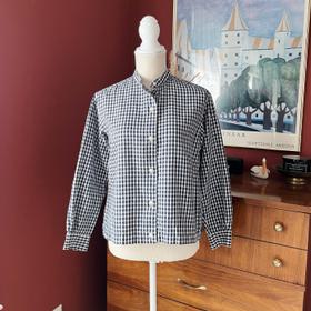 Gingham stand banded collar button down