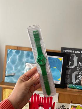 Green Shimmer Swatch