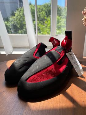 Moccasym Climbing Shoes