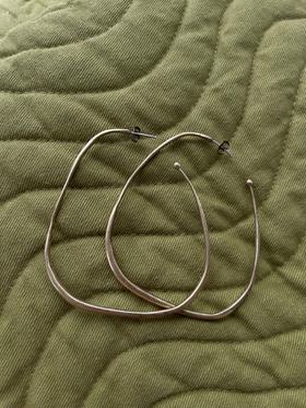 Oblique III hoop earrings