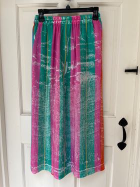 Sold skirt in denim look fabric
