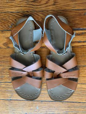Classic Saltwater Sandals in brown