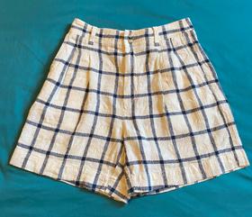 Pleated Mid-Length Shorts in Windowpane