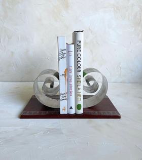 Tension fit bookend