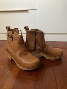 leather clog buckle boot, mid heel
