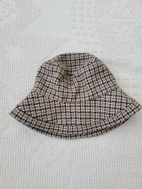 Plaid wool bucket hat