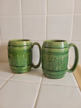 1930s Barrel Mugs