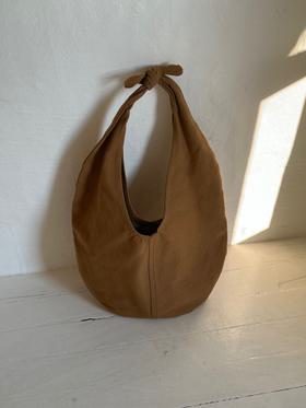 round canvas tote bag
