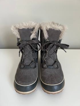 Short Winter Boots