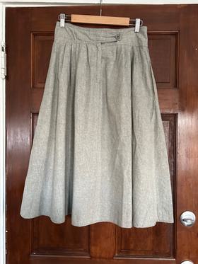 Button tab high waisted pocket skirt