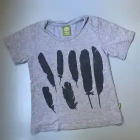 Feather Print T-Shirt