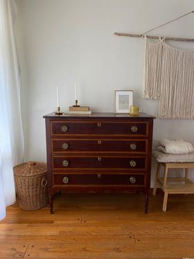 Early American Dresser, Chest of drawers