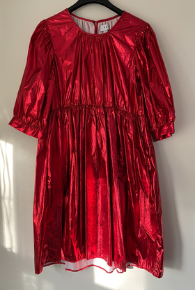 Nan dress in red metallic