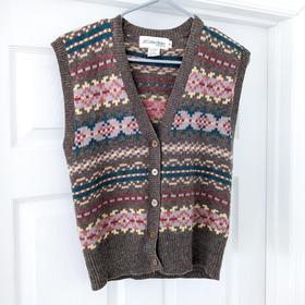 Pattern Knit Sweater Vest