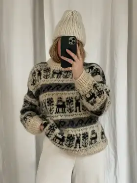 Vintatge Cozy Wool Sweater