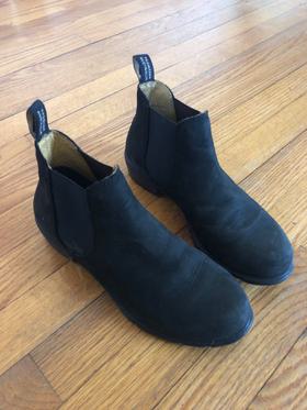 Ankle Chelsea boot