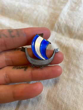 Small Pirate Ship Pin