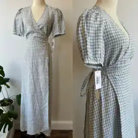 Weiss Linen Dress