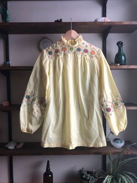 70’s embroidered blouse