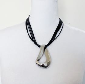 90s/Y2K Silver Abstract Chord Necklace