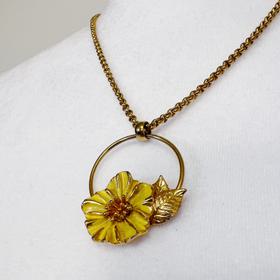 Vintage Gold Hibiscus Pendant Necklace