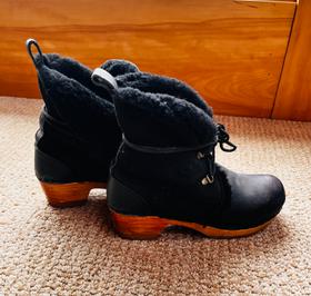 Shearling Sven Clog Lace-Up Black Boots