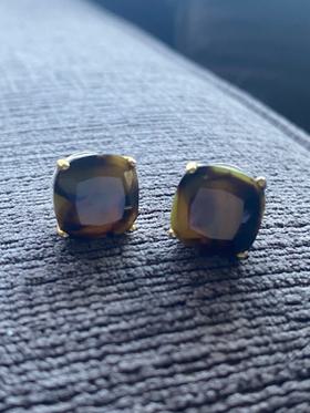 Tortoiseshell stud earrings