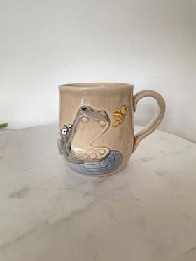 Hippo cup ceramic