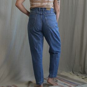 High-Waist Vintage Jeans