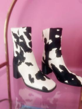 PG Moo Boot in Black Cow