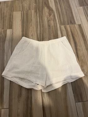 white 100% cotton shorts size large