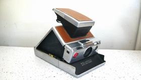 Working Polaroid SX-70 film camera