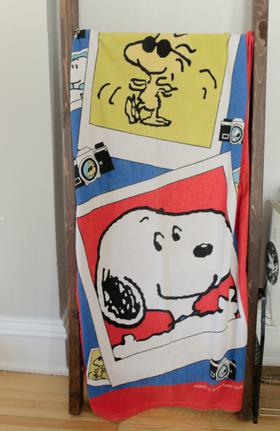 Polaroid Peanuts/Snoopy Towel