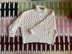 Wave Ridge sweater in Marzipan