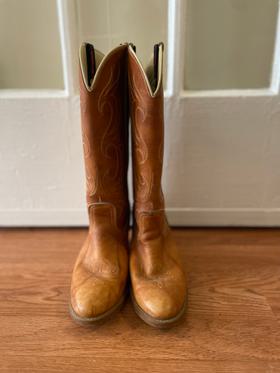 Vintage dingo cowboy boots