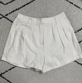 Pleated Ivory Linen High Waisted Shorts