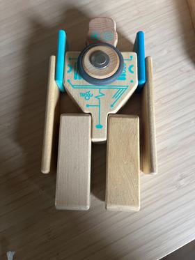 Wooden magnetic Robot