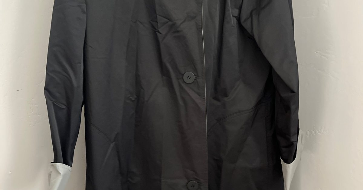 Bazaar Cloak EILEEN FISHER Reversible Cloak (L) | Used,… | Noihsaf Bazaar