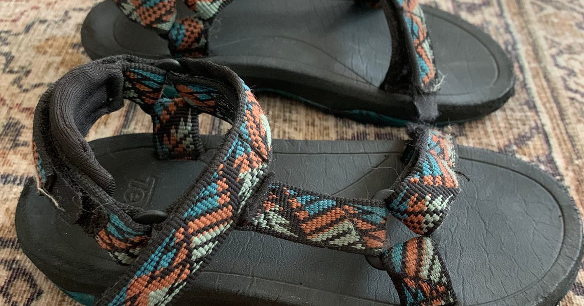 Teva Sandals (10) | Used, Secondhand, Resell | Noihsaf Bazaar